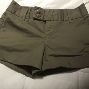 Old navy olive green shorts size 1
